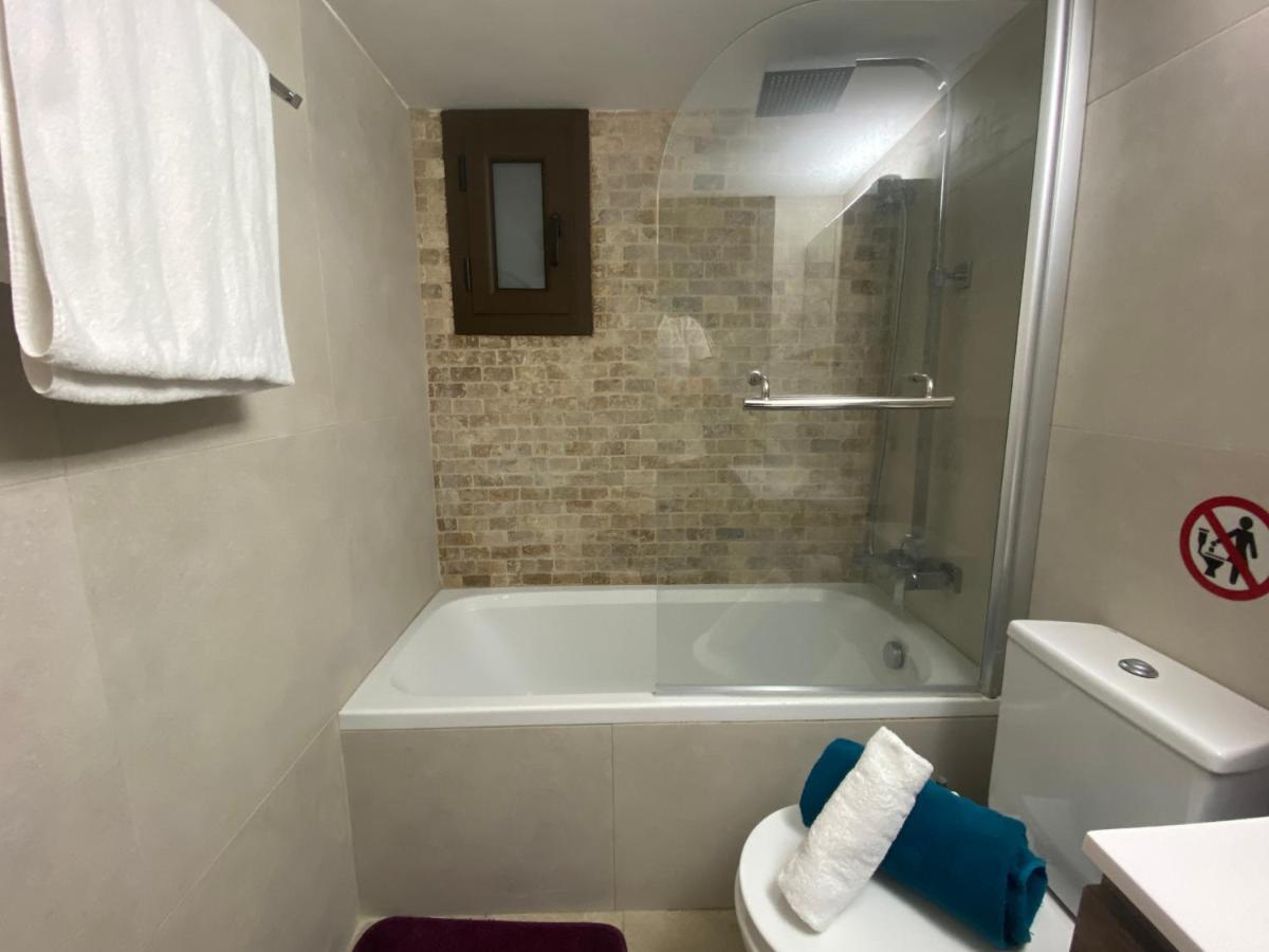 Philip Spacious Apartment Limassol Exterior photo
