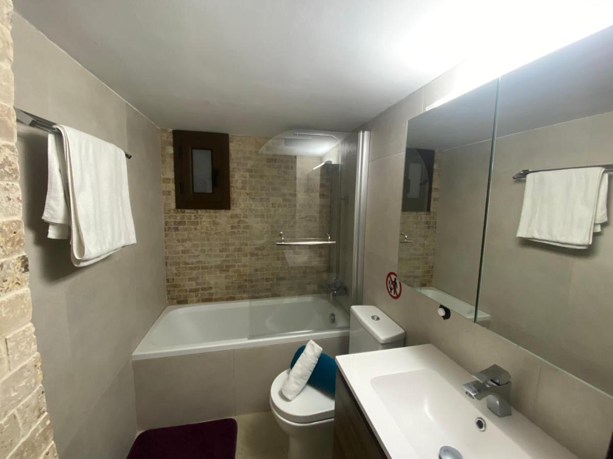 Philip Spacious Apartment Limassol Exterior photo